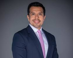 Dr. Eduardo Espinoza Solís