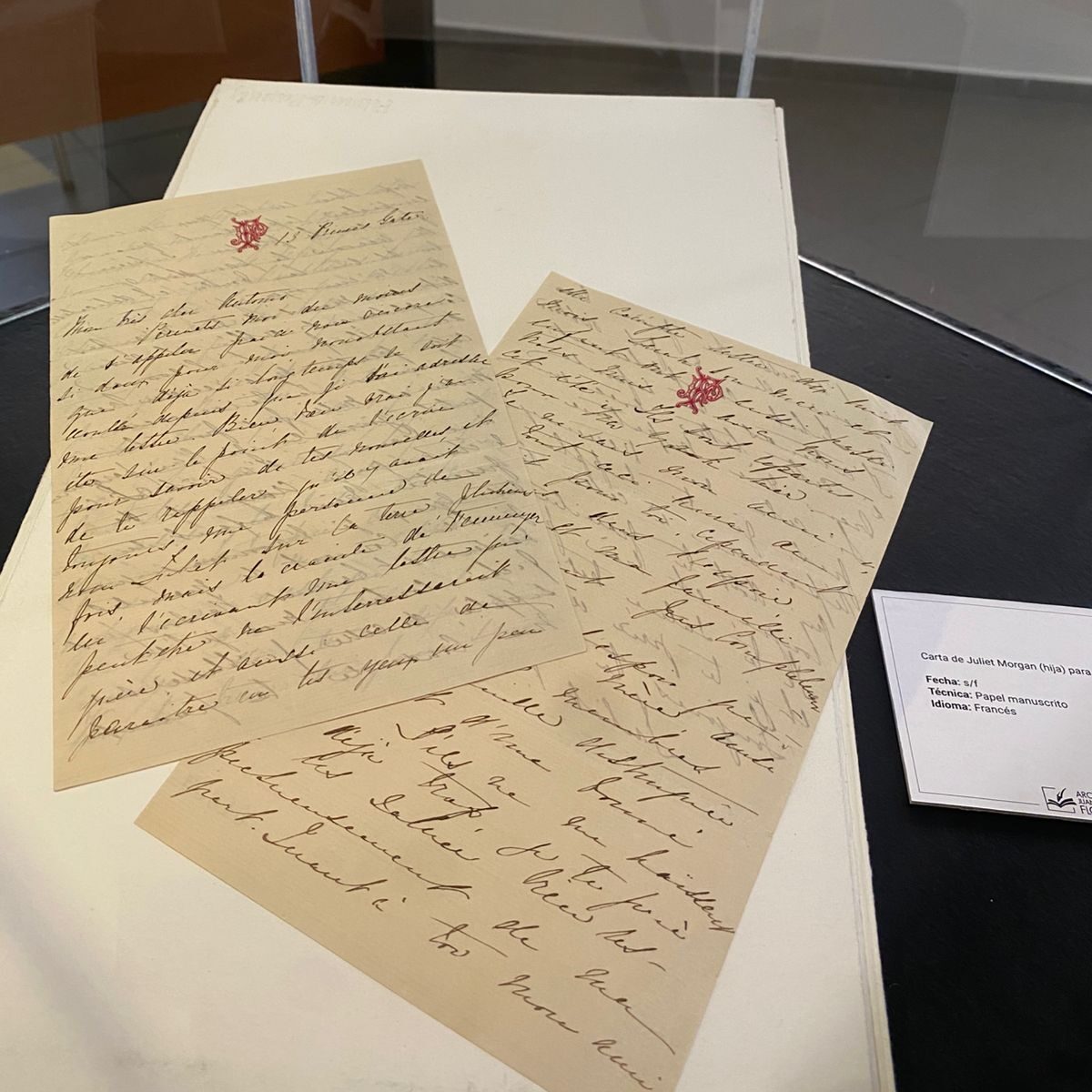 Carta escrita en frances de Juliet Morgan a Antonio Flores.
